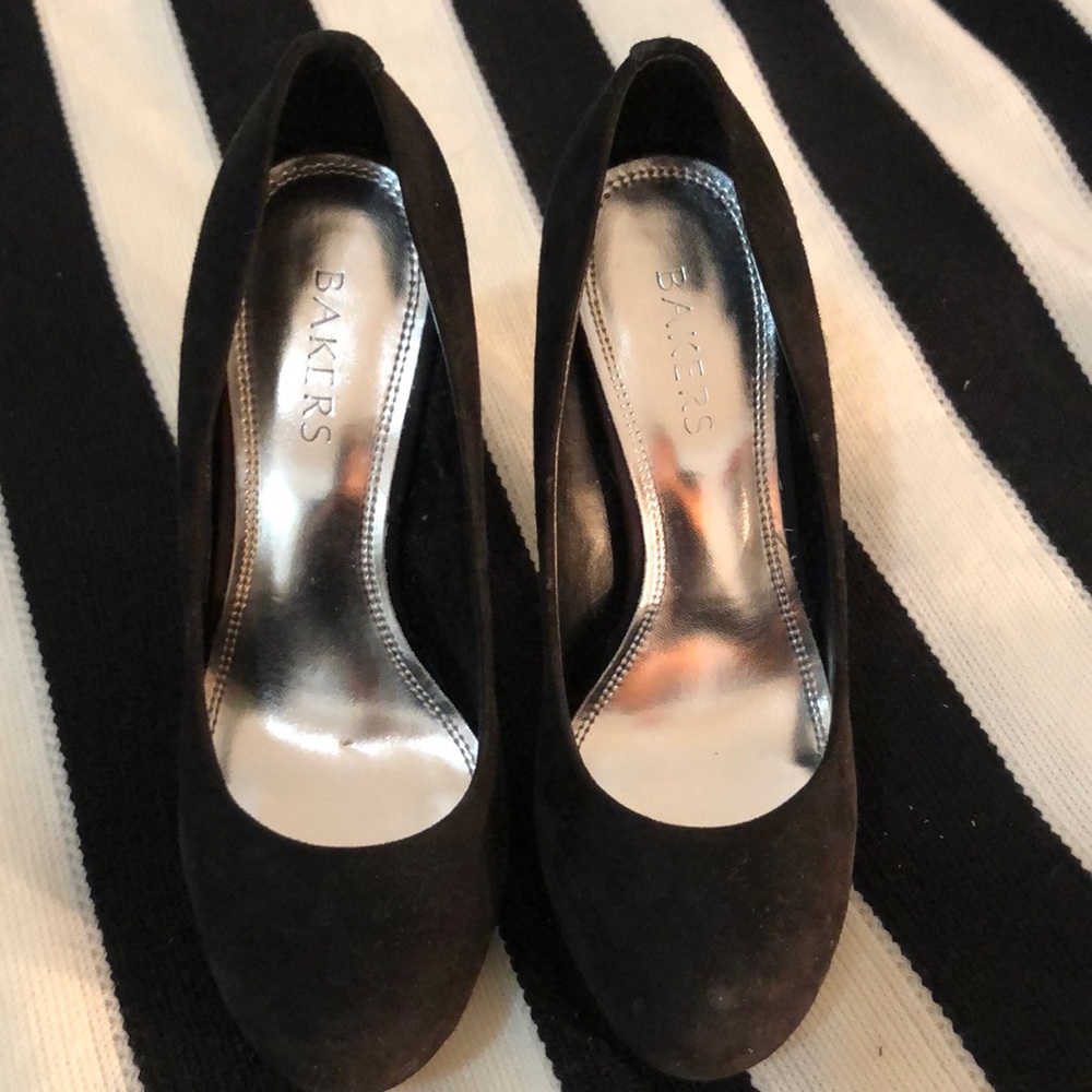 Black Suede Pumps size 7.5